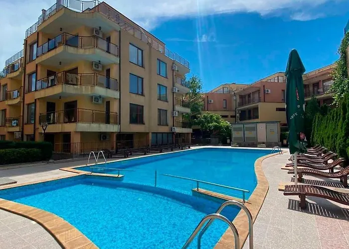 Three-room 아파트