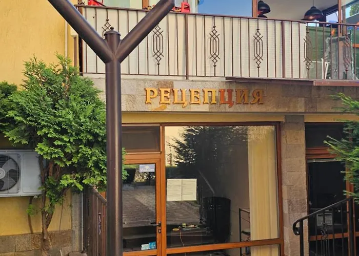 Three-room 아파트